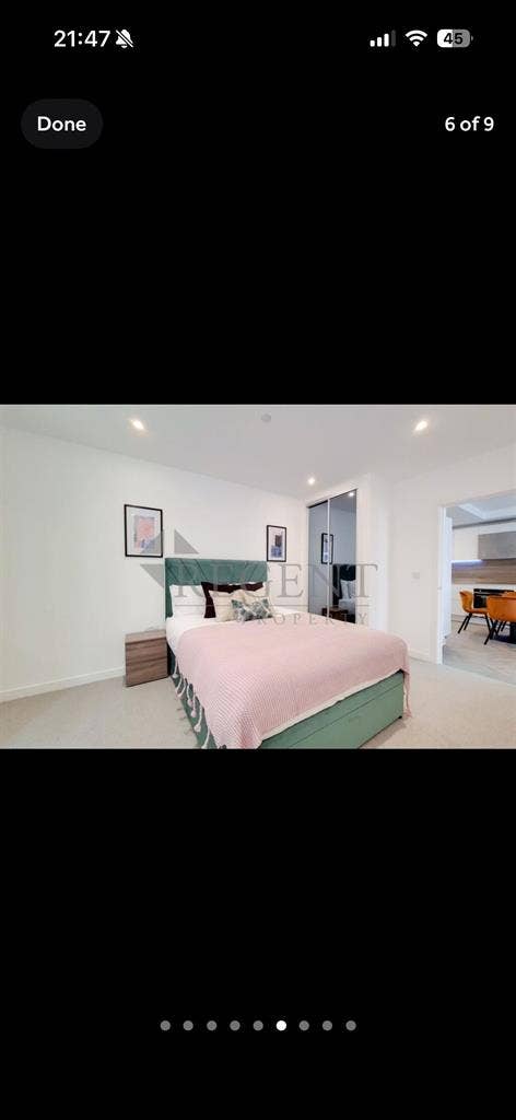 Morden 1-Bed Flat with Balcony