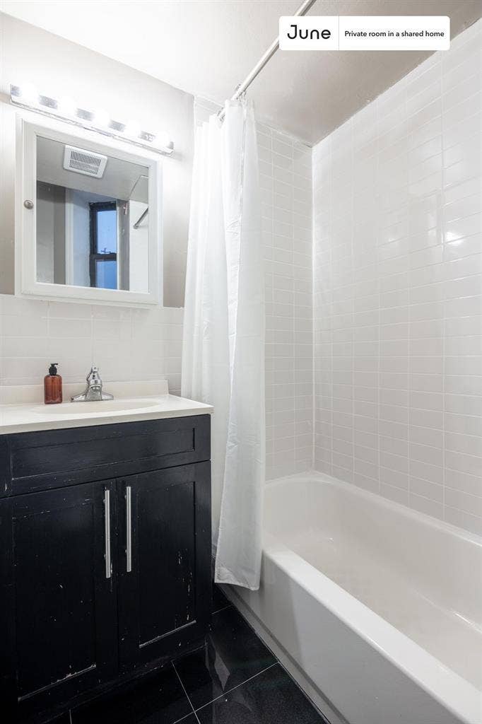 4 BR in New York City
