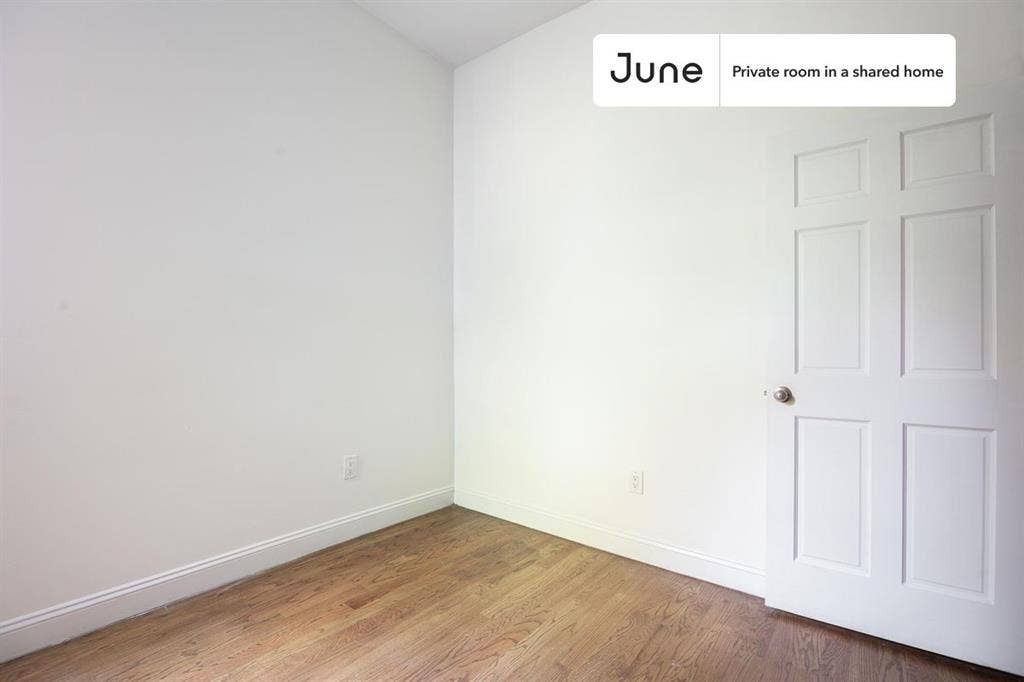 4 BR in New York City