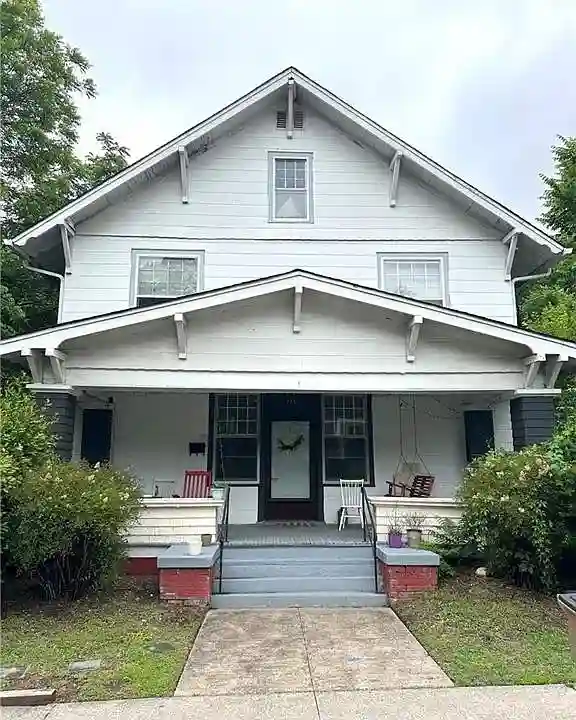 Bedroom in Share House near UNCG