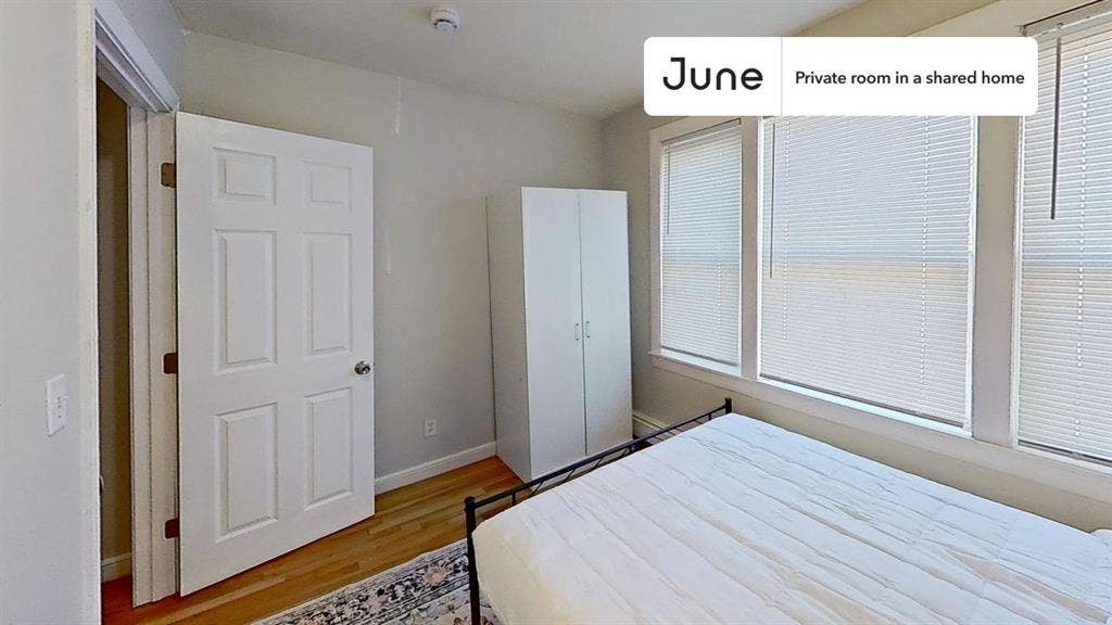 4 BR in Boston