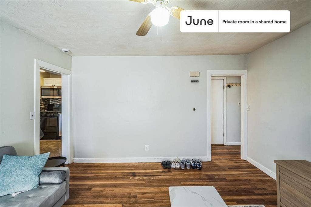 4 BR in Boston
