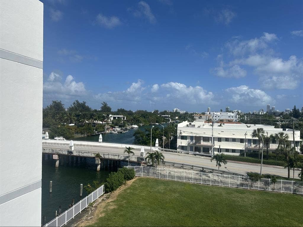 Room at the beach with a view!