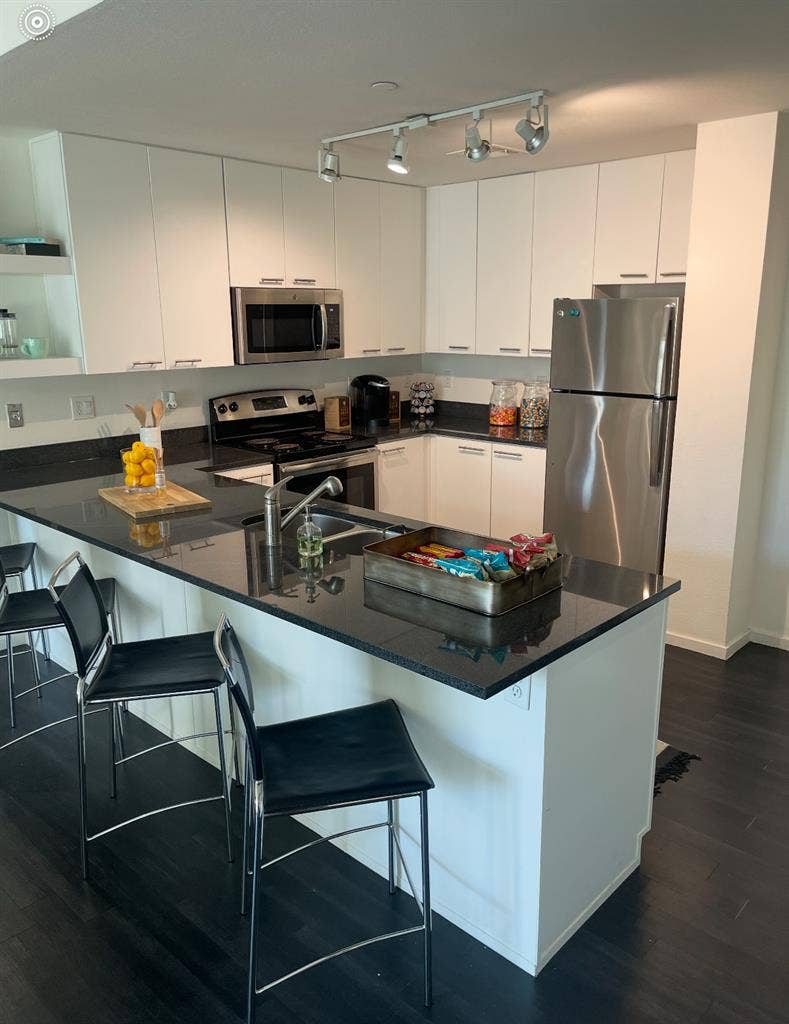 $Bath + 1 Month Free