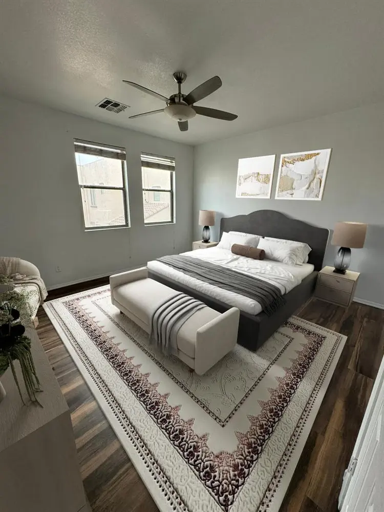 Master w/ Private Bath Near ASU