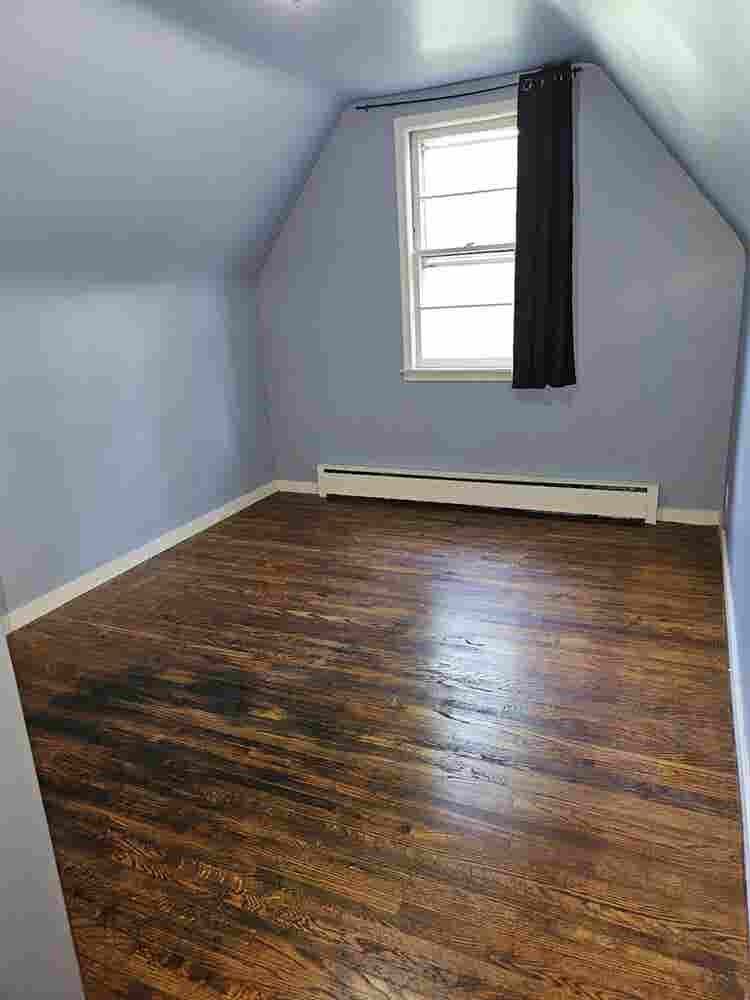 2 Connected Bedrooms Upper Level