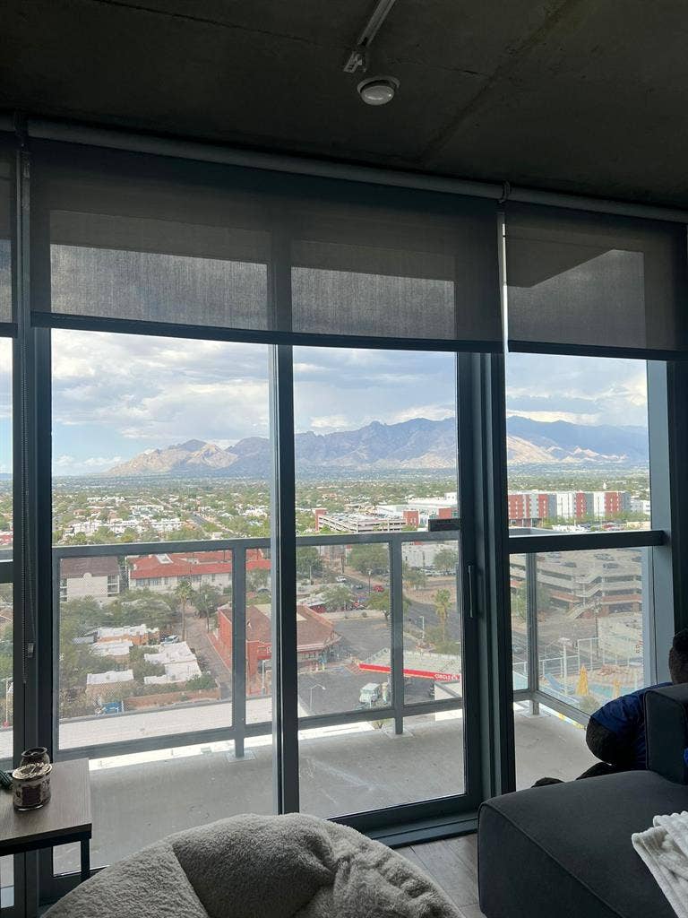 SUBLEASE (F) - Spring Semester