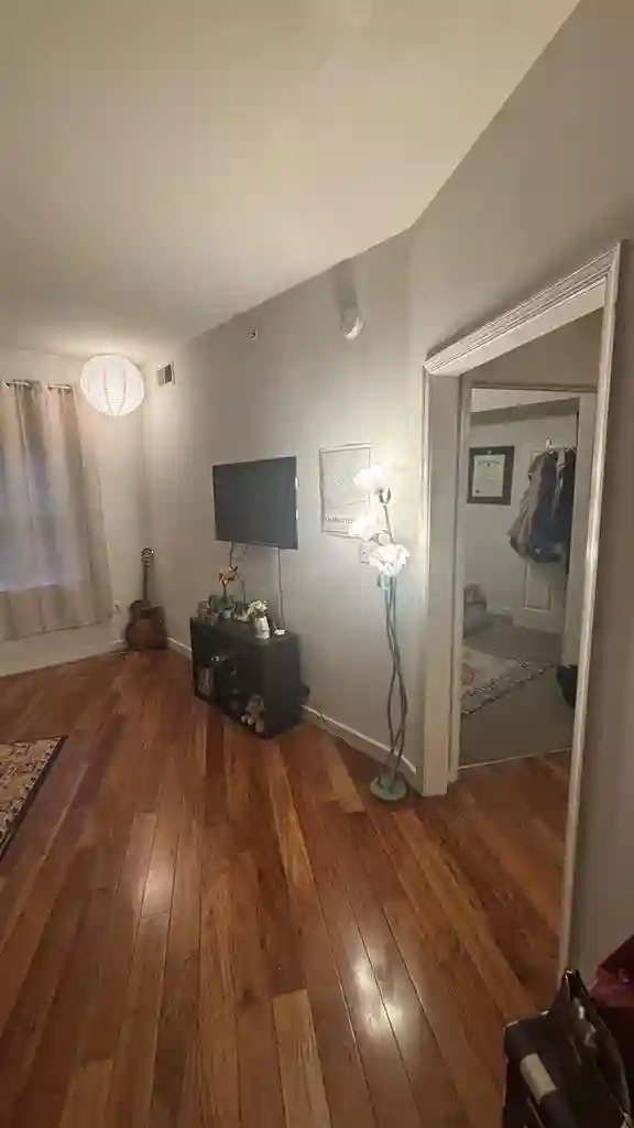Cozy Apartment Close to UVA
