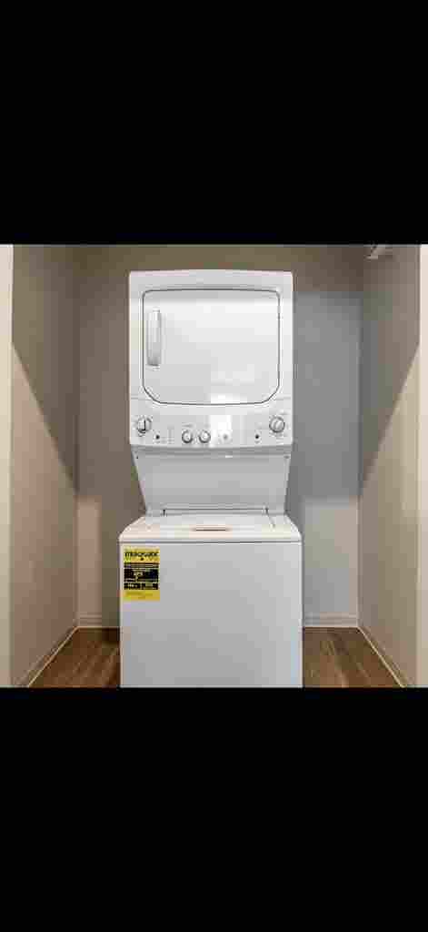 Looking to sublease!