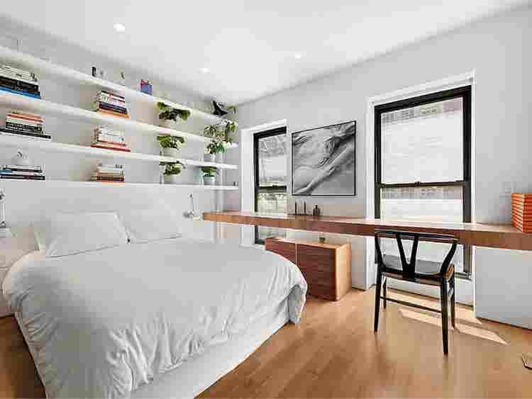 SHARING  APARTMENT IN HIGH RISE