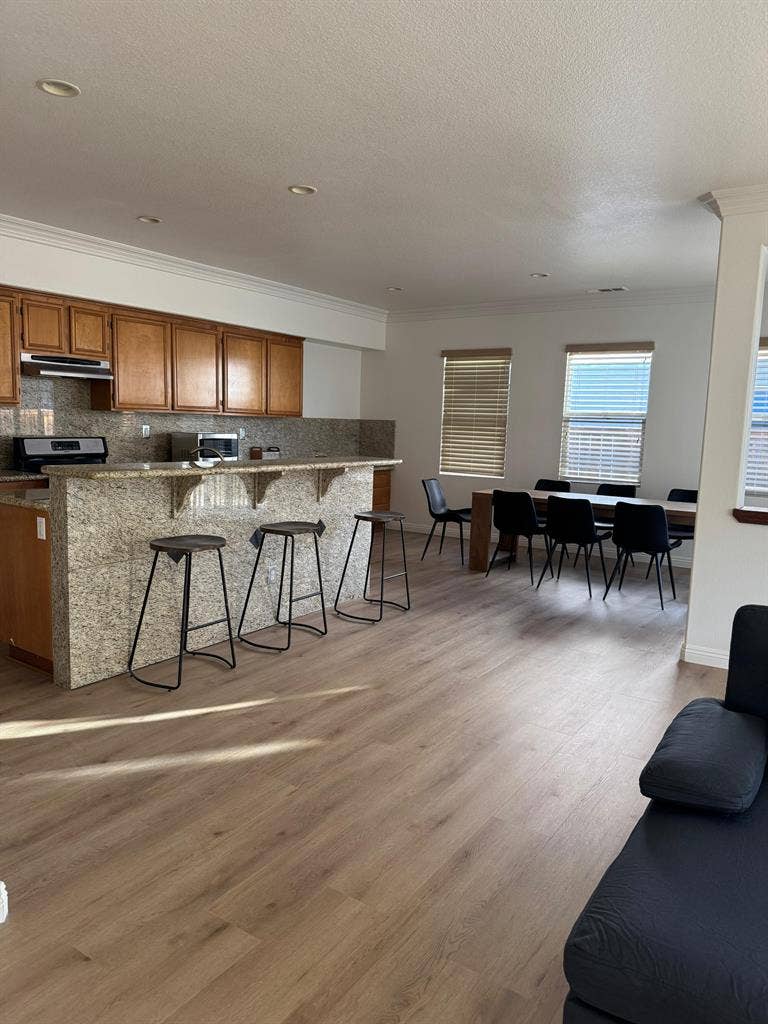 Furnished Room - All inclusive