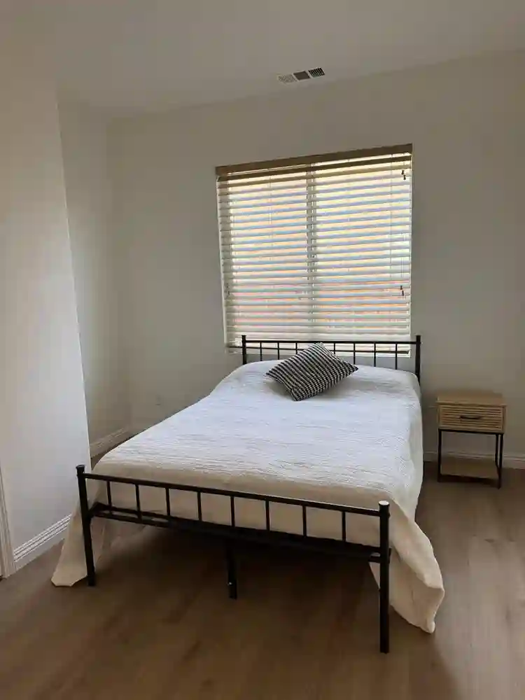 Furnished Room - All inclusive