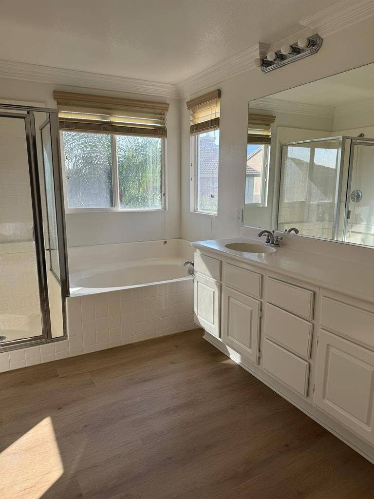 Huge master bedroom - All inclusive