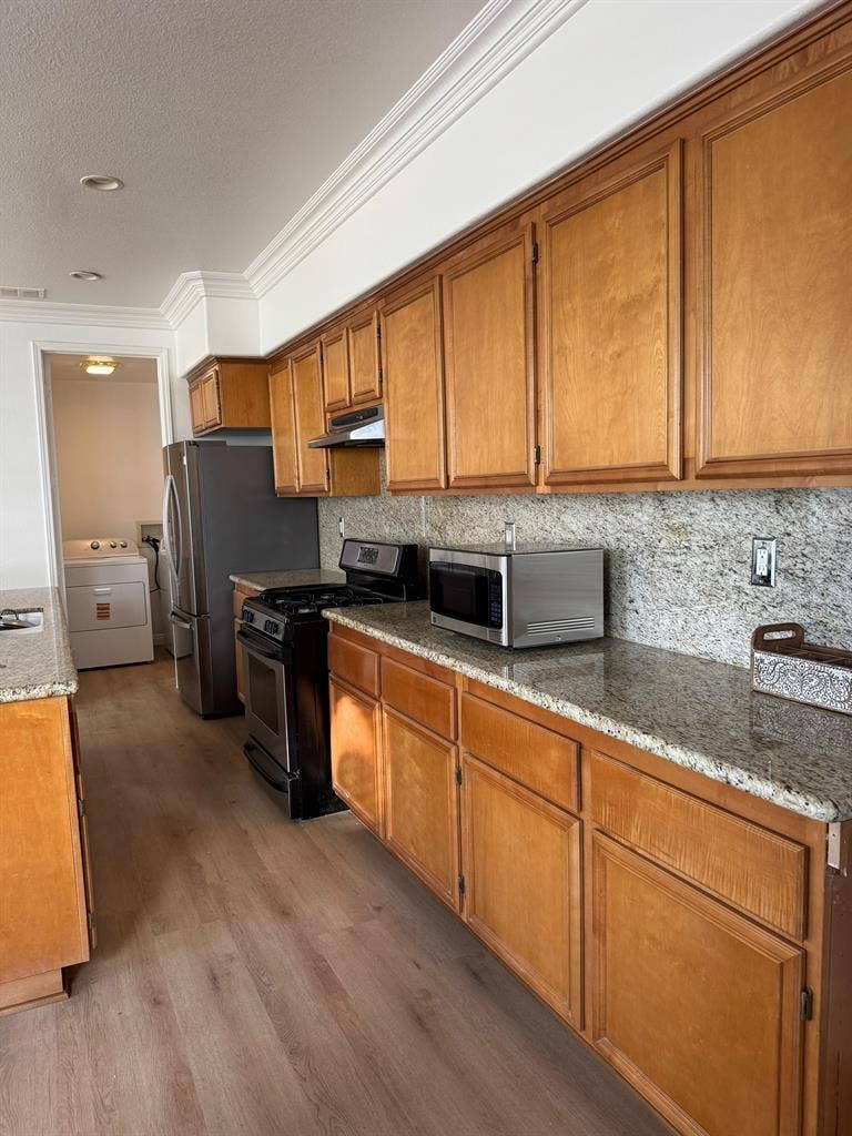 Huge master bedroom - All inclusive