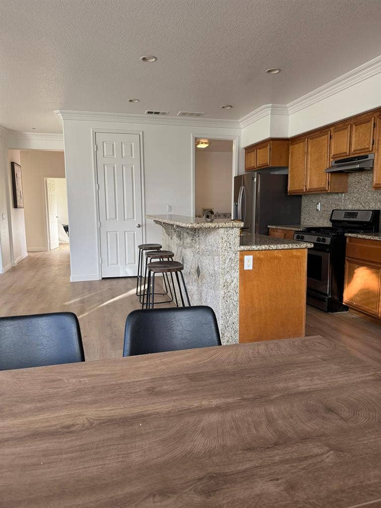 Huge master bedroom - All inclusive