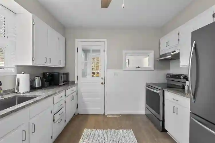 Amazing Colonial with Hot Tub