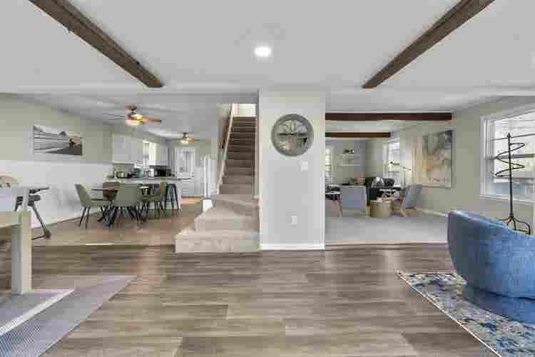 Amazing Colonial with Hot Tub