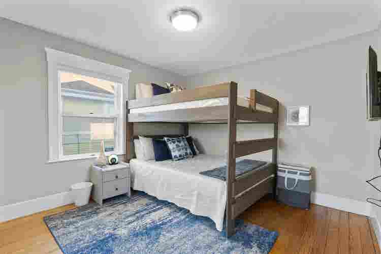 Amazing Colonial with Hot Tub