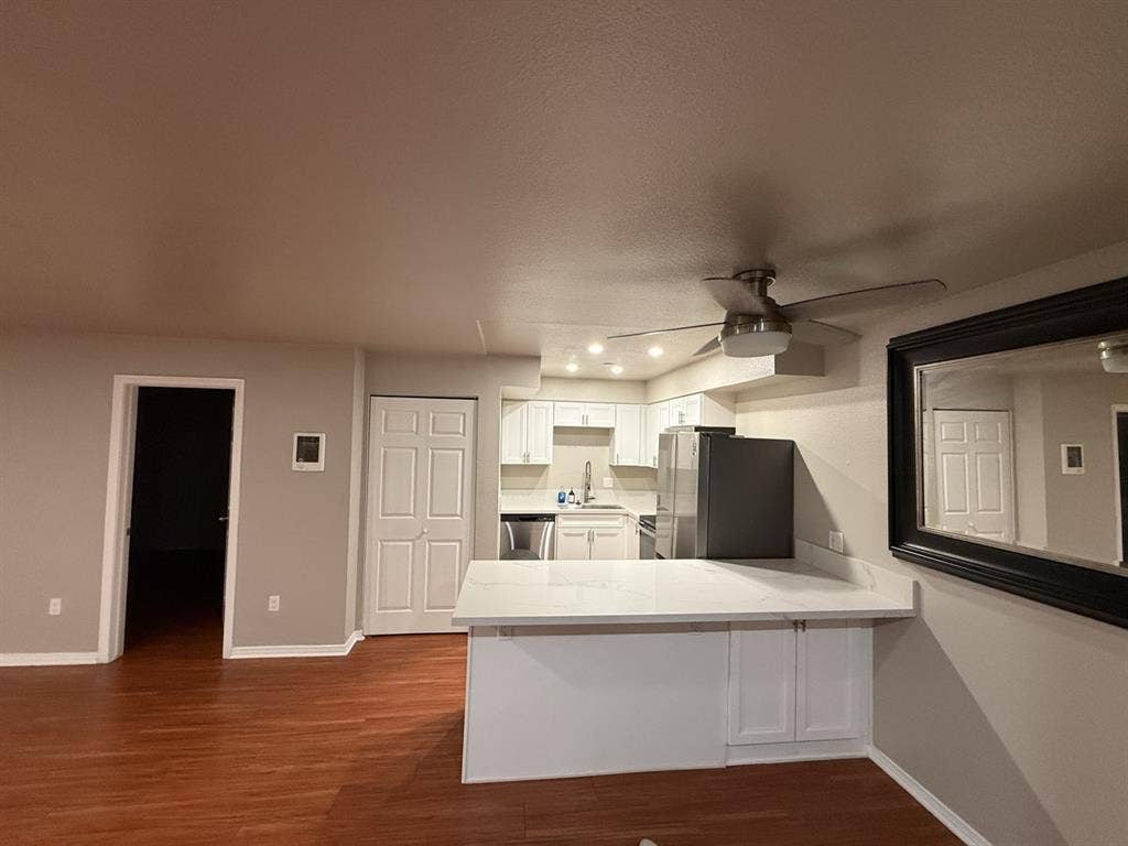 I don’t pay for app
 ! RM wanted