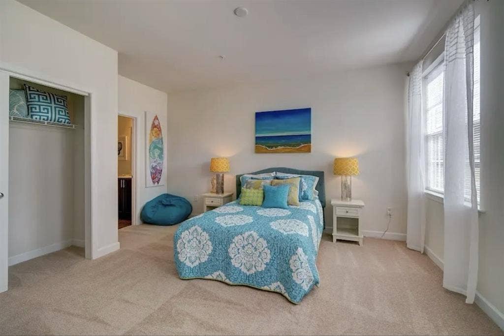 Room in Dover – Private Bath