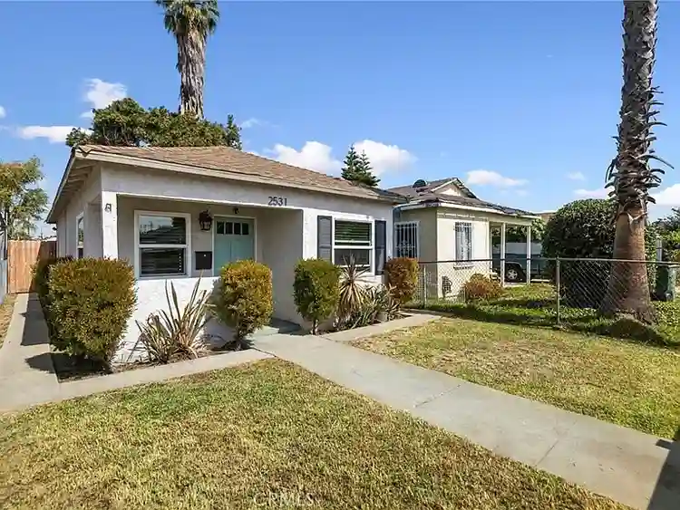 Cool House in Compton