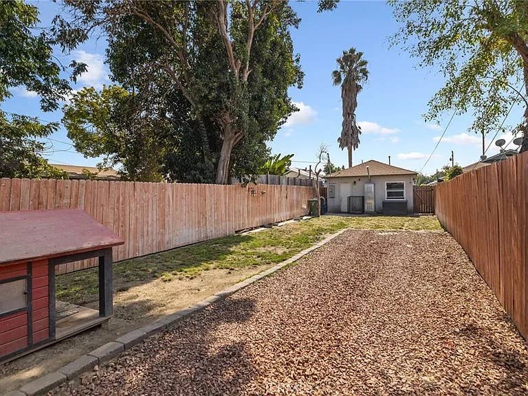 Cool House in Compton