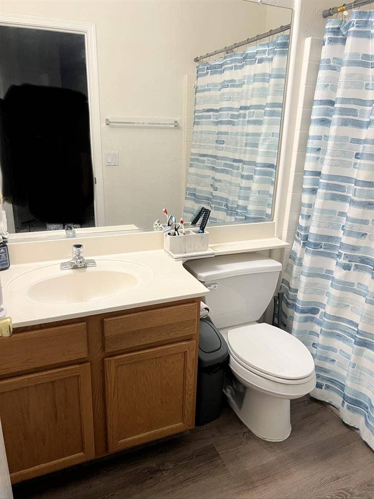 Private rooms available for rent