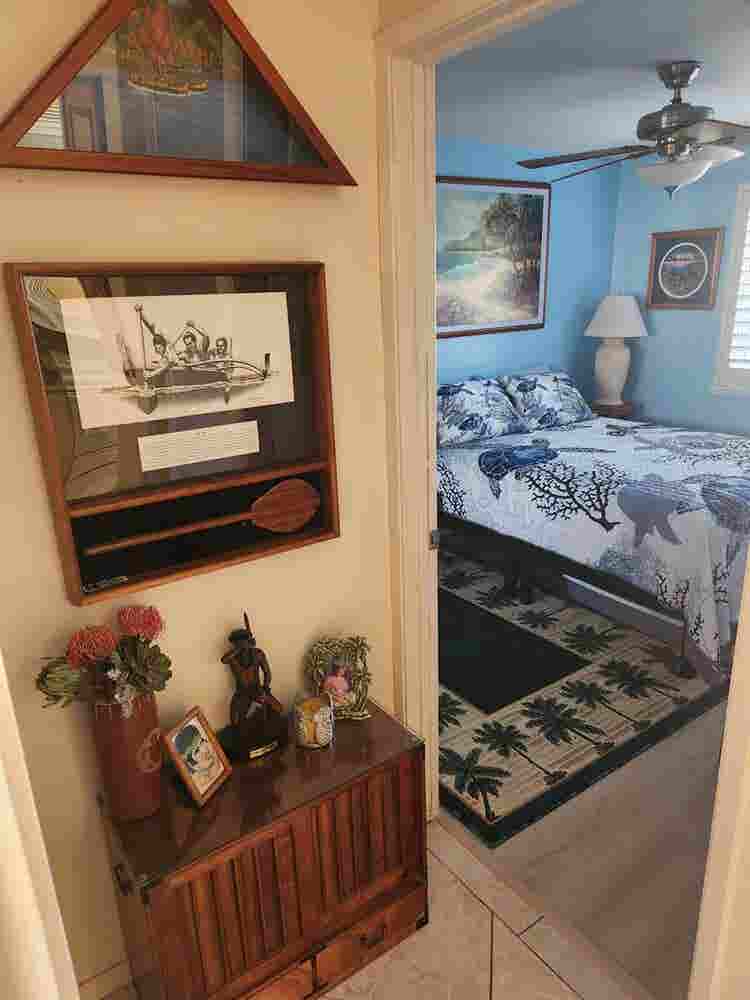 Fully furnished bedroom in Napili.