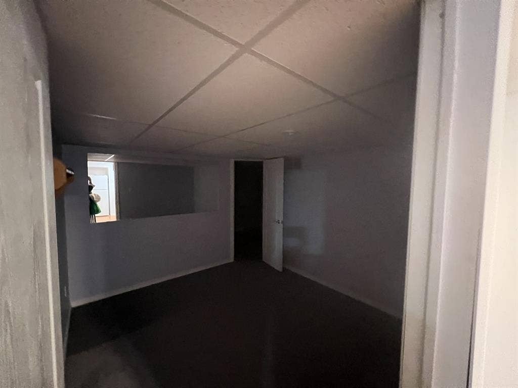 full bathroom basement