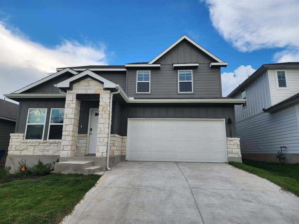 Room for Rent in Brand New House