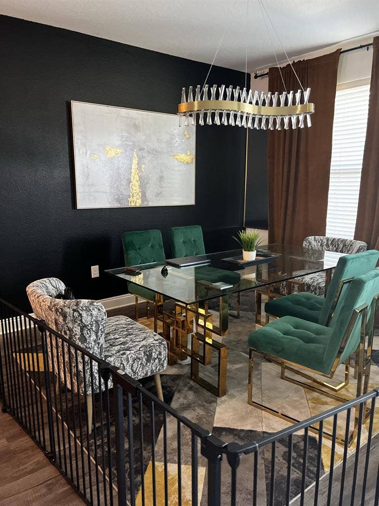 Private room / shared bathroom