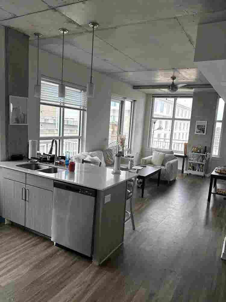 Subleaser needed! Spring !