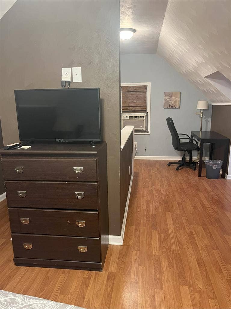 Attic Suite with Private Bath