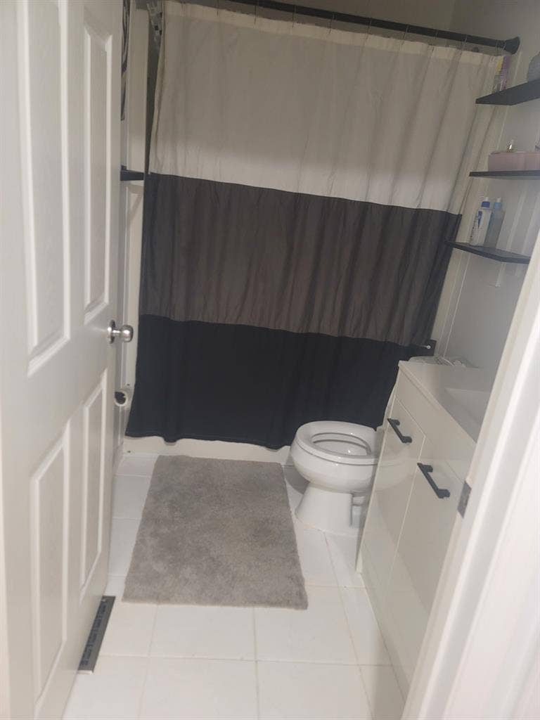 Room rental Big house!