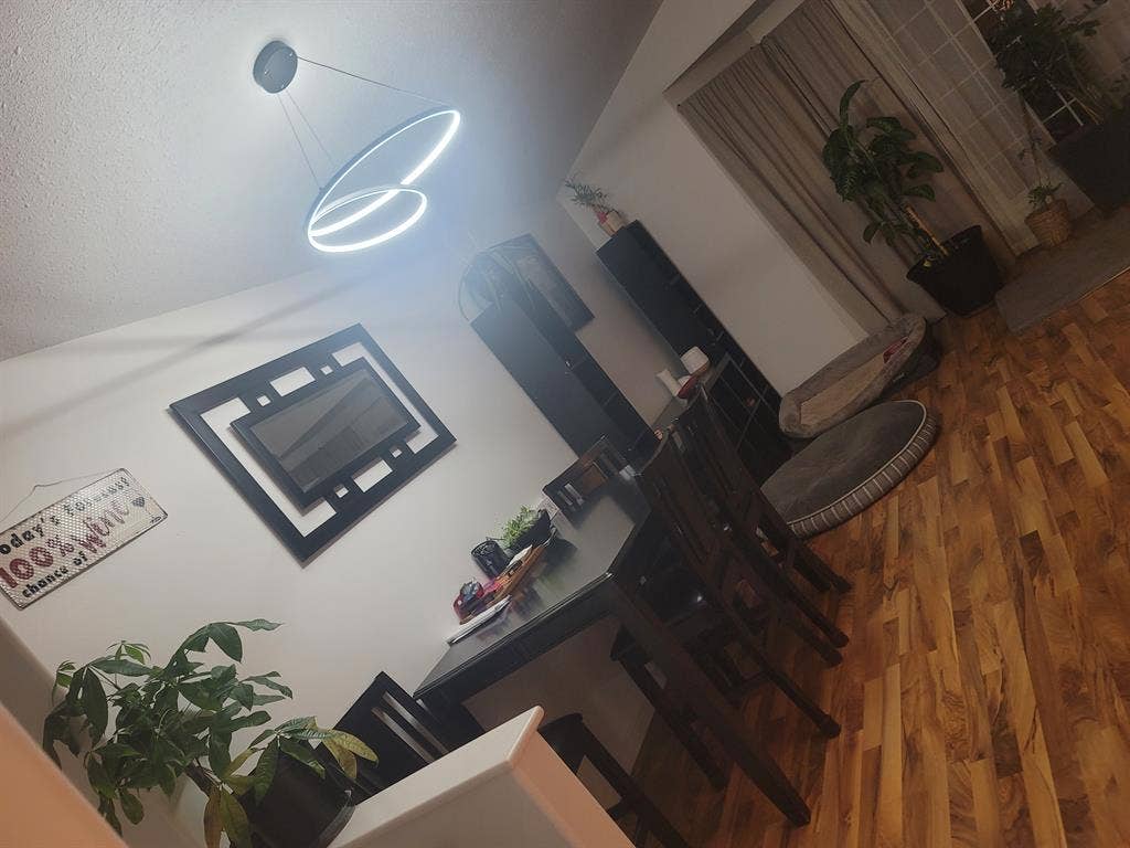 Room rental Big house!