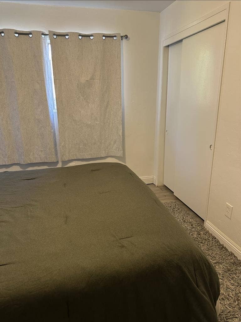 Room for rent
