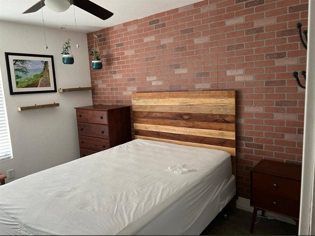 Room for rent