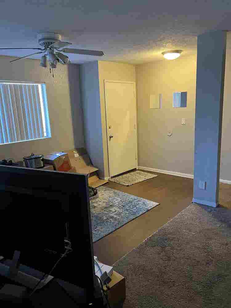 Room by Burbank/Glendale border