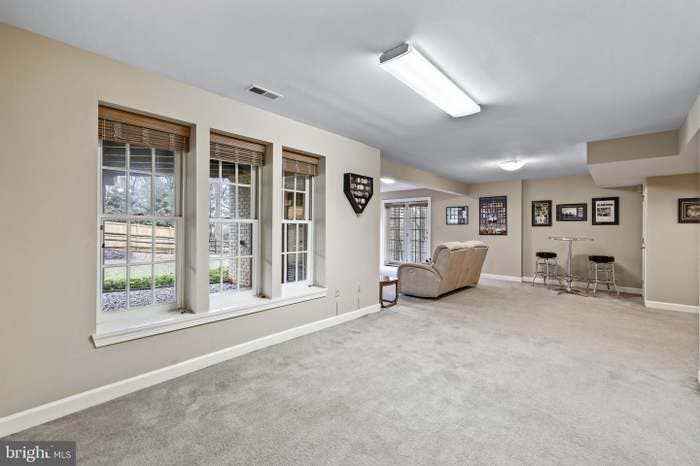 Owings Mill Furnished Spacious Room