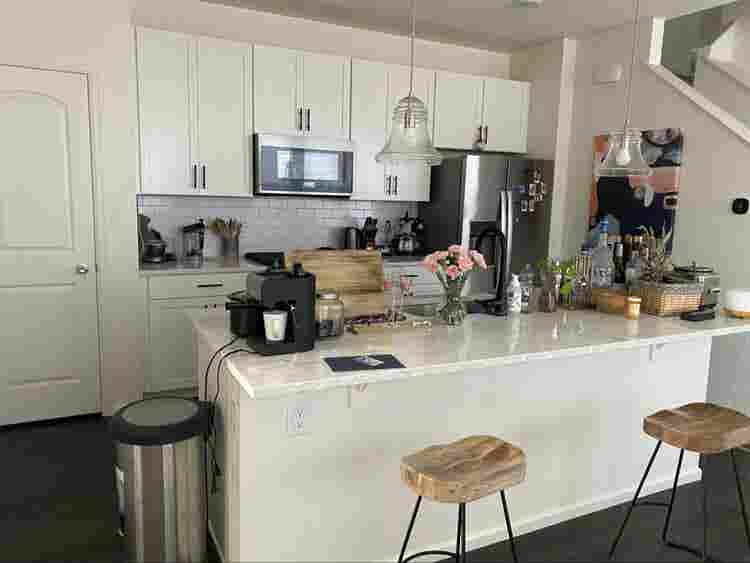 Two Cozy & Modern Rooms Near DIA