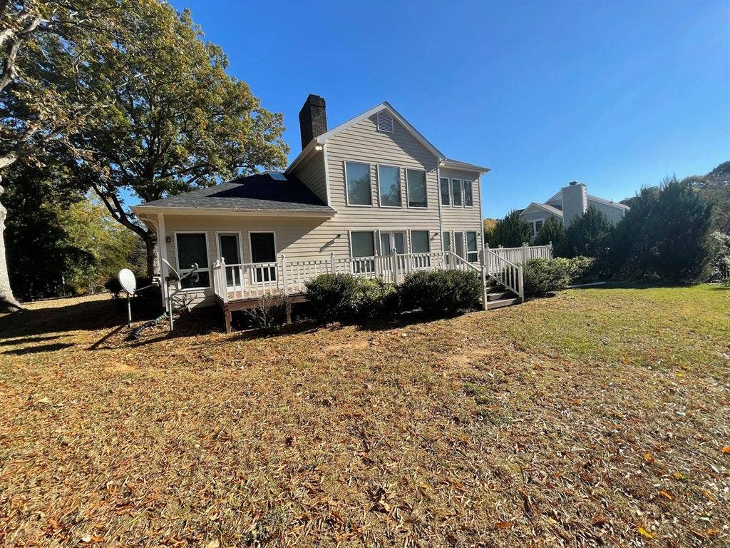 4 BR in Apex