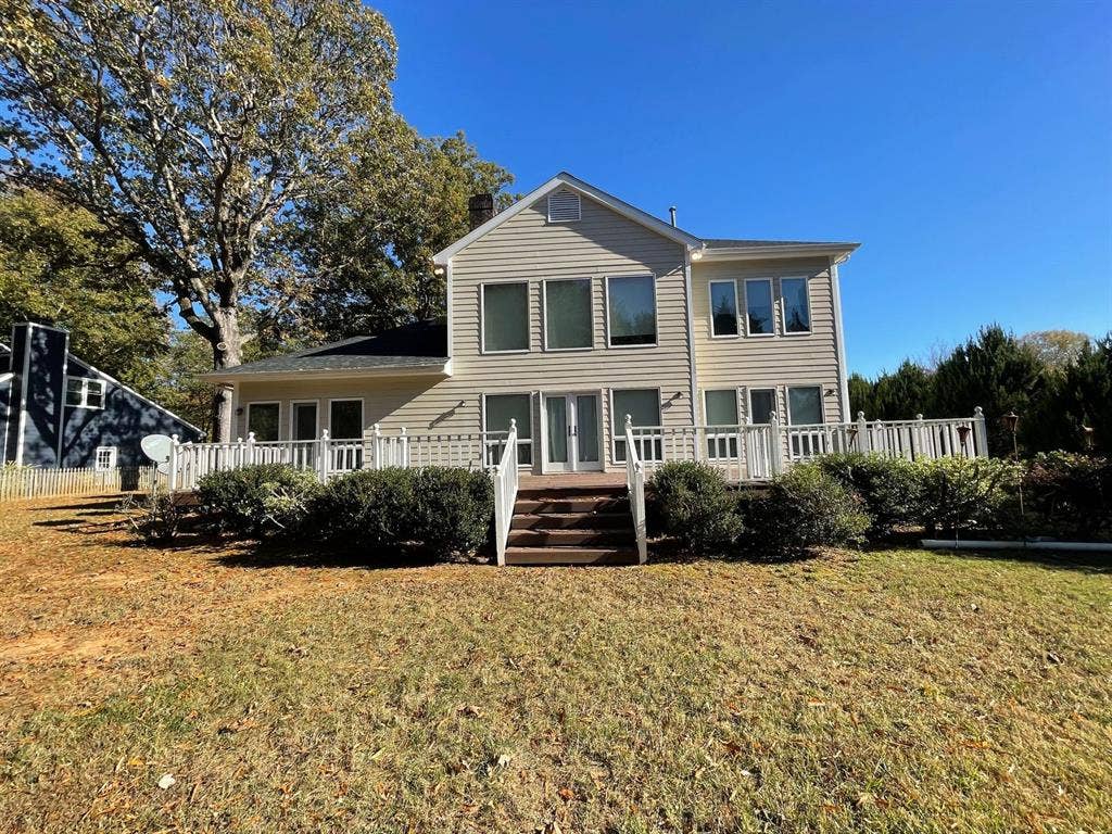 4 BR in Apex