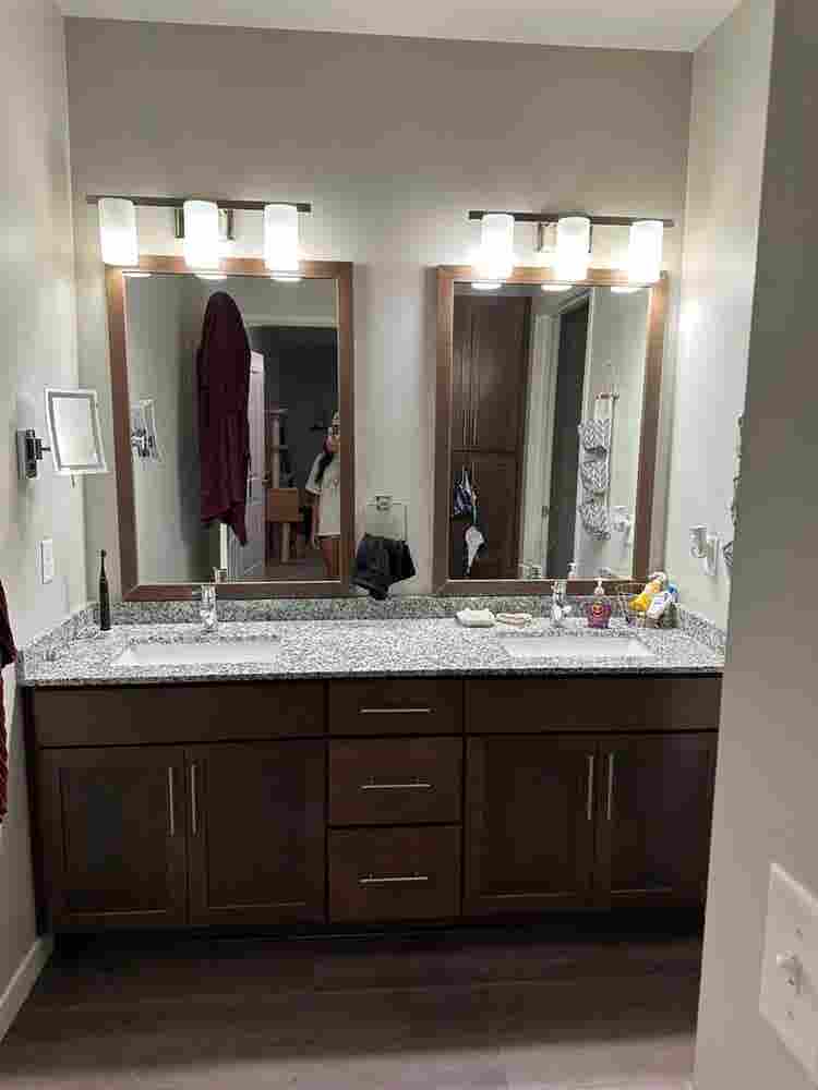 looking for a roommate