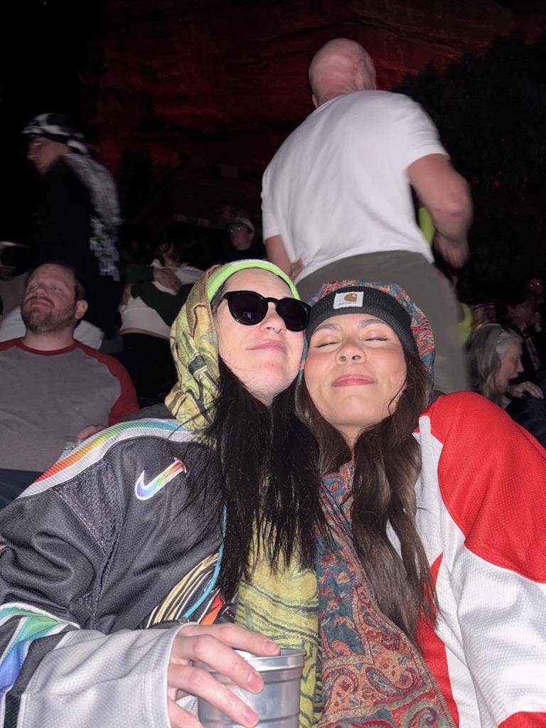 looking for a roommate