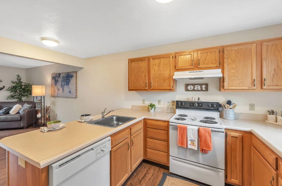 Sublease- Townhome at TRIO Center