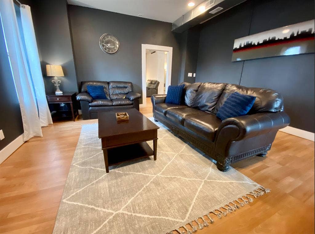 Room for Rent Inside of MANSION!