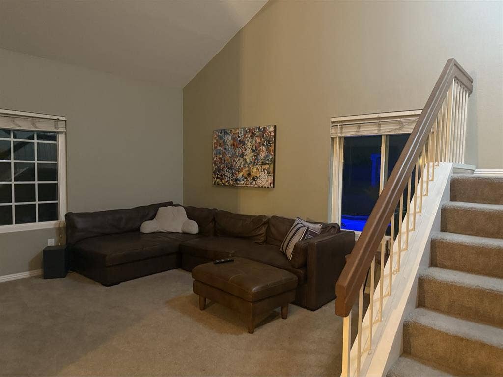 Room for rent in beautiful home