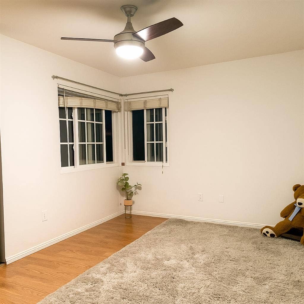 Room for rent in beautiful home