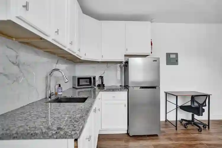 4 BR in Port St. Lucie