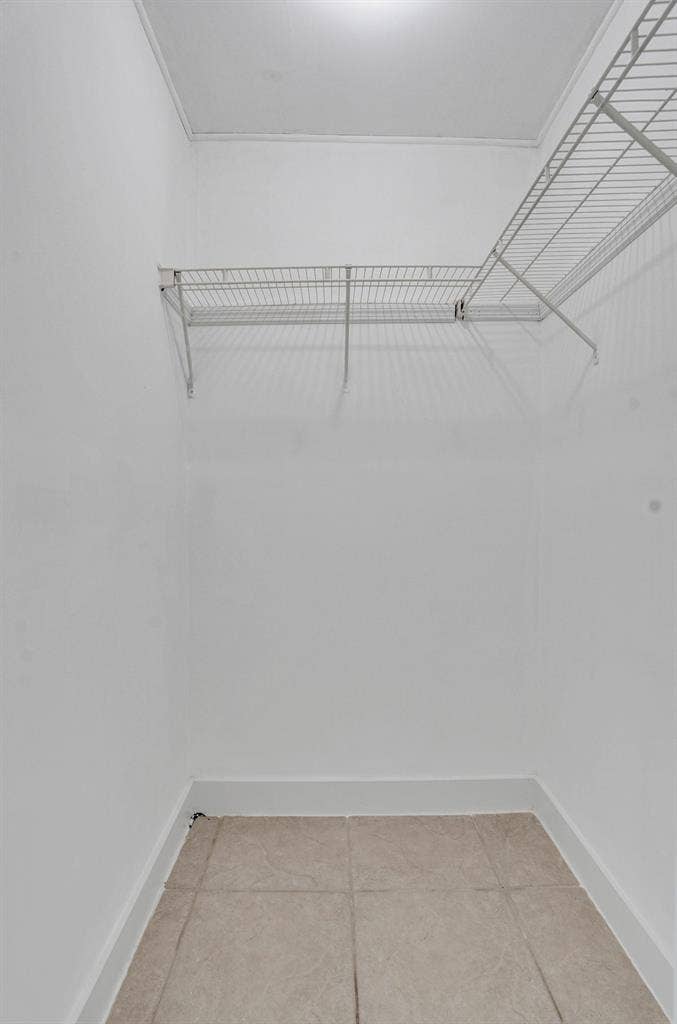 6 BR in Port St. Lucie